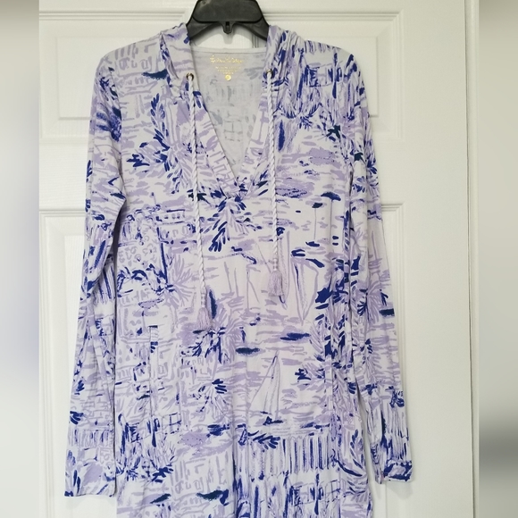 Lilly Pulitzer UPF 50 Ryile Cover Up Hoodied Dress - Picture 9 of 16